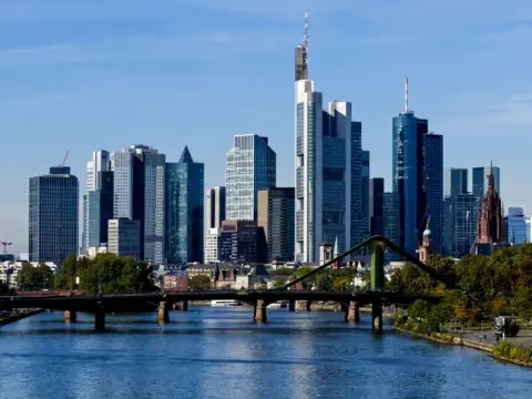 Frankfurt Aussichtspunkte - Dein perfekter Blick auf die Stadt