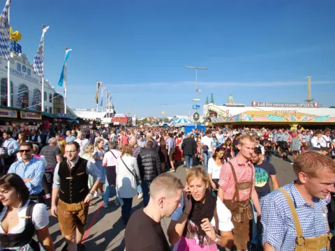 Oktoberfest 2026 - So wird dein Wiesn-Besuch entspannt